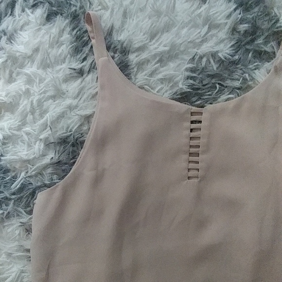 Shinestar Tops - Blush colored chiffon tank S